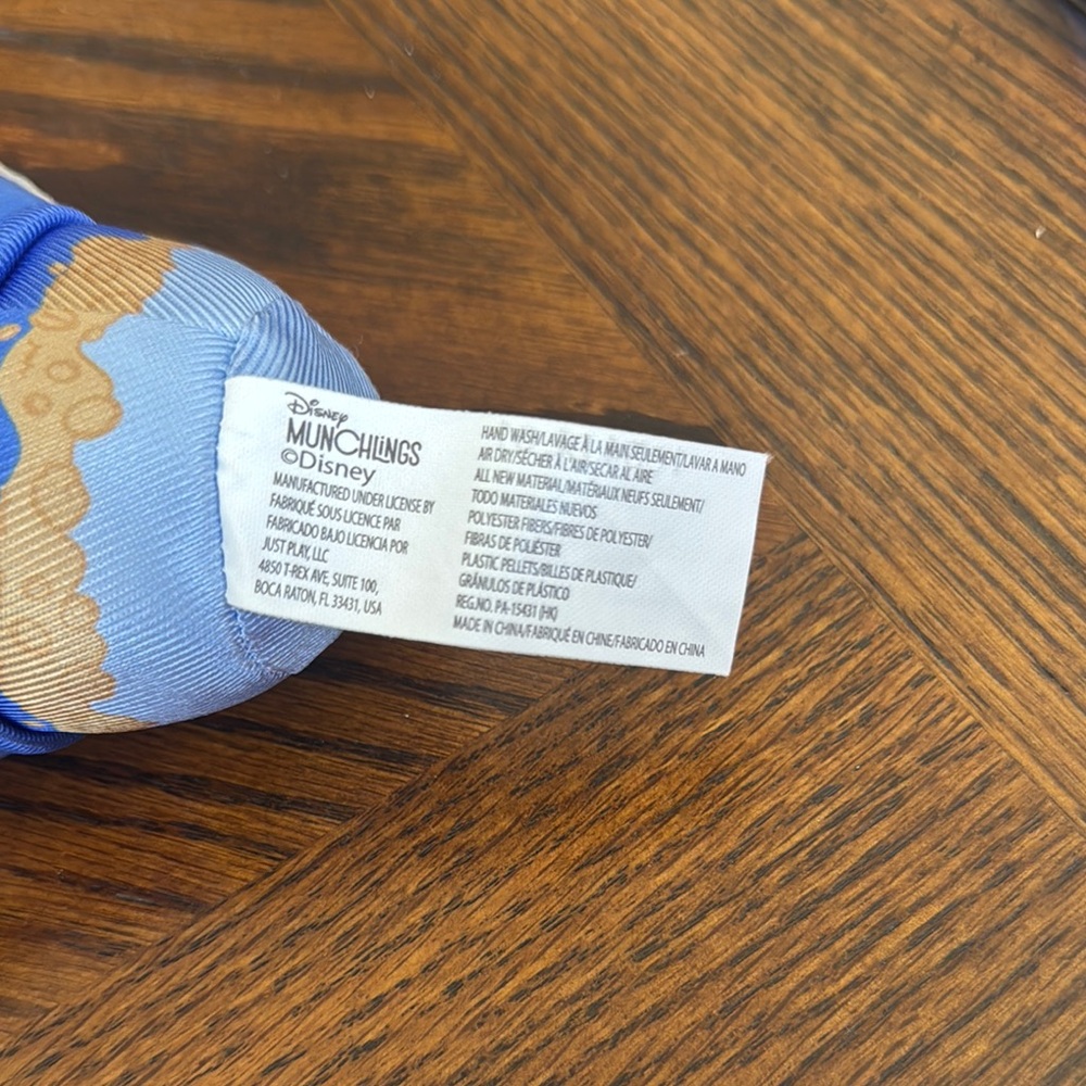 Disney Stitch Munchling - Picture 3 of 4